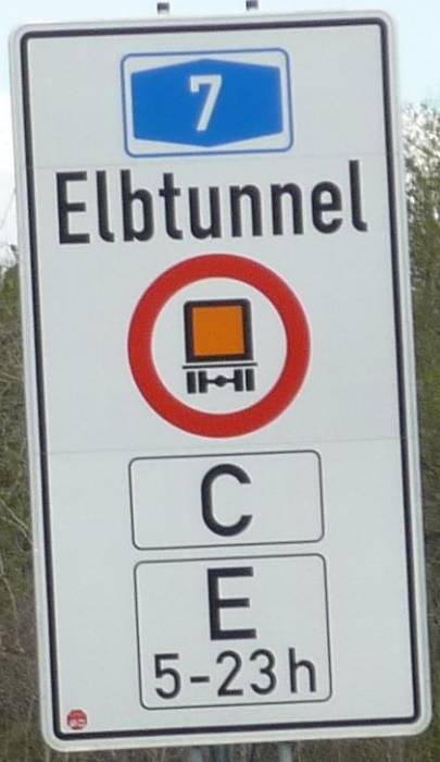 elbtunnel_09-b.jpg elbtunnel_09-b.jpg