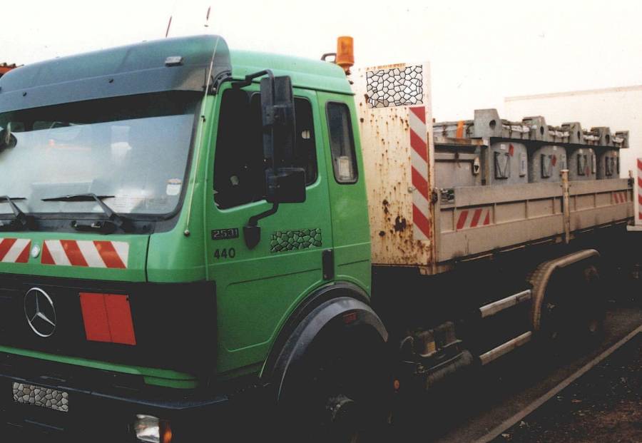 fz_umweltmobil_seite_vorn_01-c.jpg fz_umweltmobil_seite_vorn_01-c.jpg